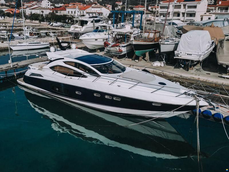 Sunseeker Predator 64