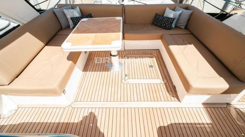 Sealine SC42