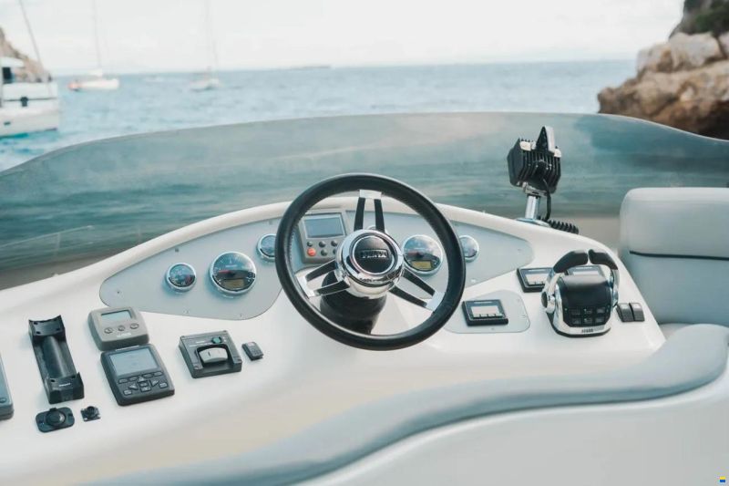 Azimut 42
