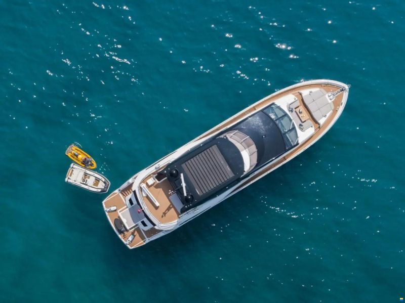 Sunseeker 88 Yacht
