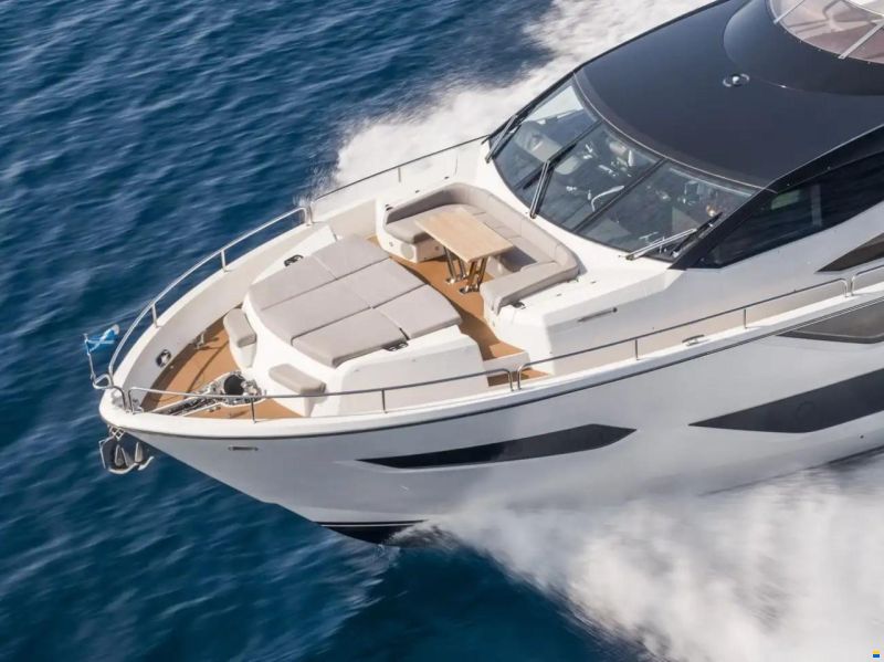 Sunseeker 88 Yacht
