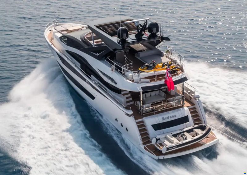 Sunseeker 88 Yacht