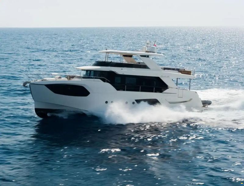 Absolute Navetta 68