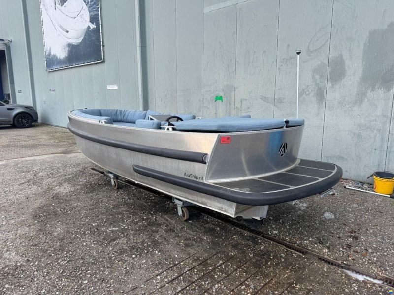 AluShip 550 Tender