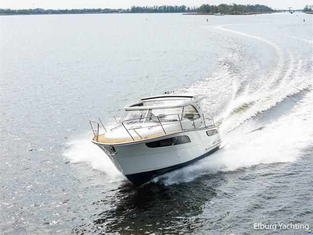 Marex 310 Sun Cruiser