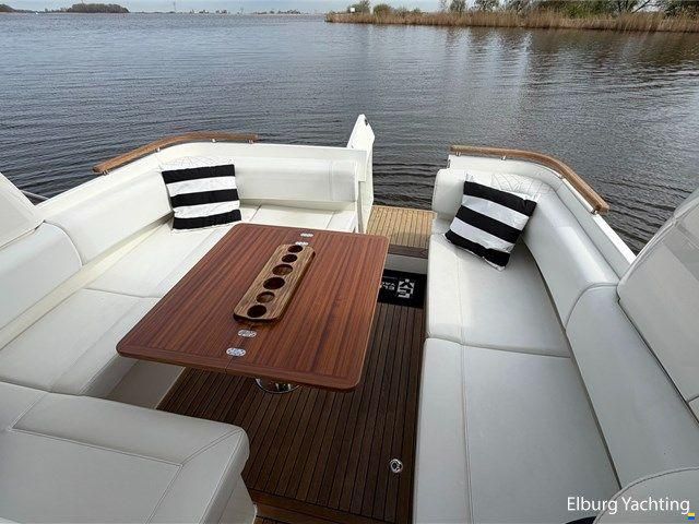 Marex 310 Sun Cruiser
