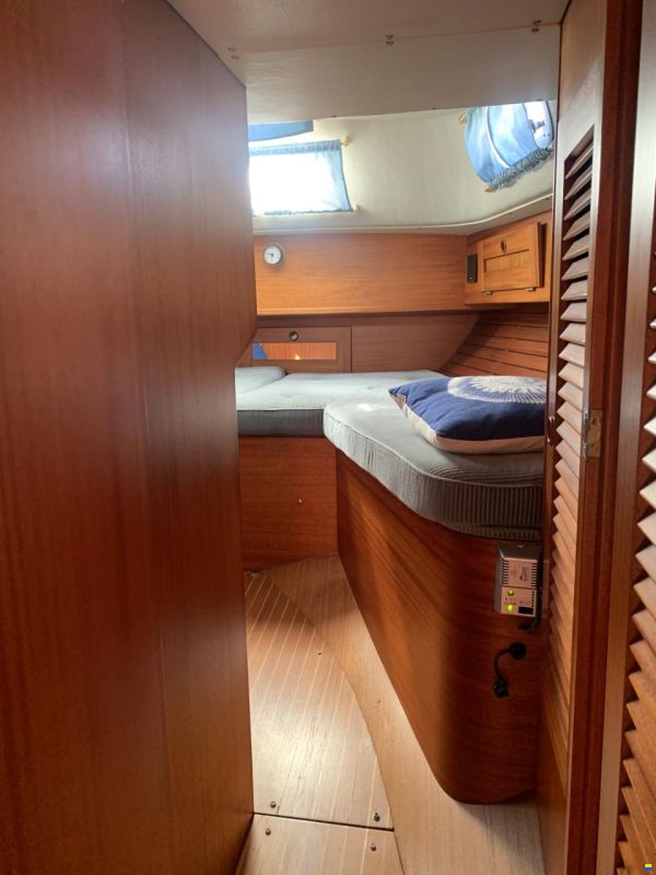 Hallberg-Rassy 36