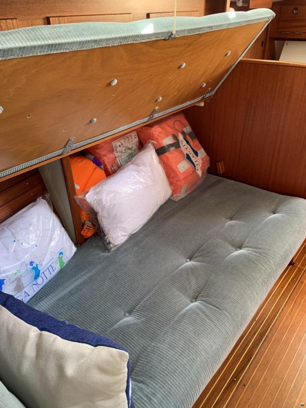 Hallberg-Rassy 36