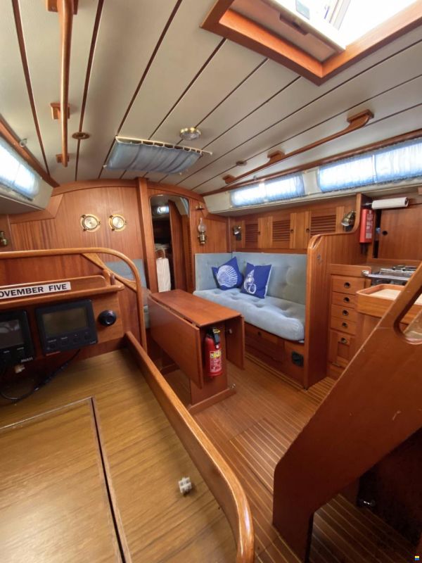 Hallberg-Rassy 36