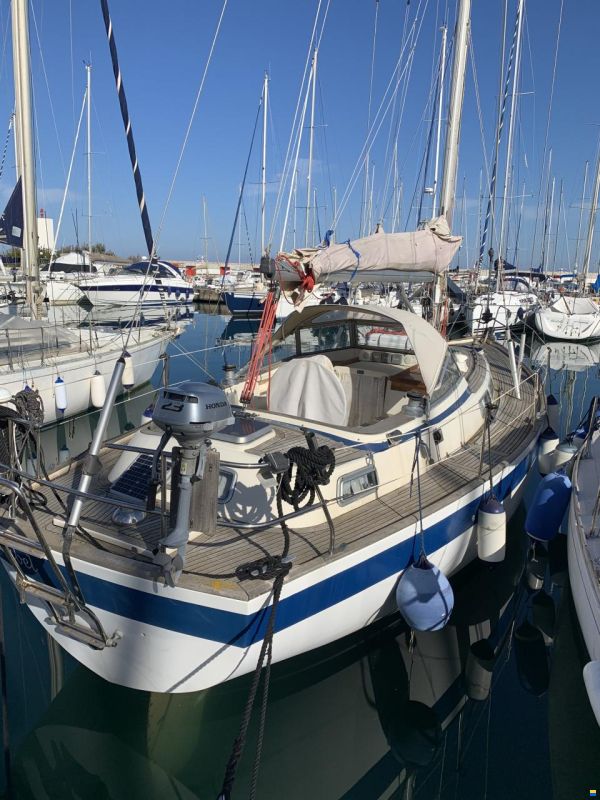 Hallberg-Rassy 36