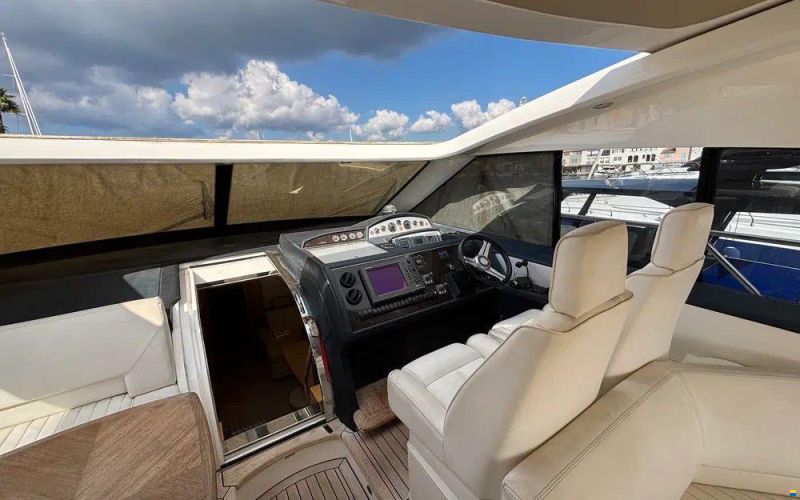 Princess V53