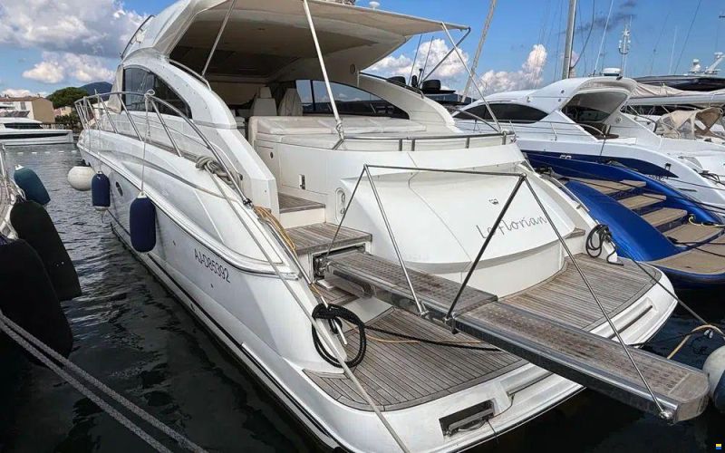 Princess V53