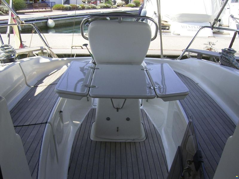 Bavaria 32