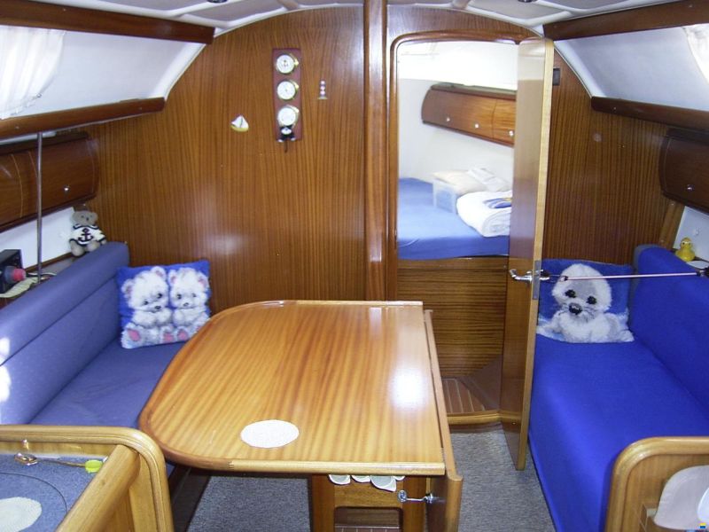 Bavaria 32