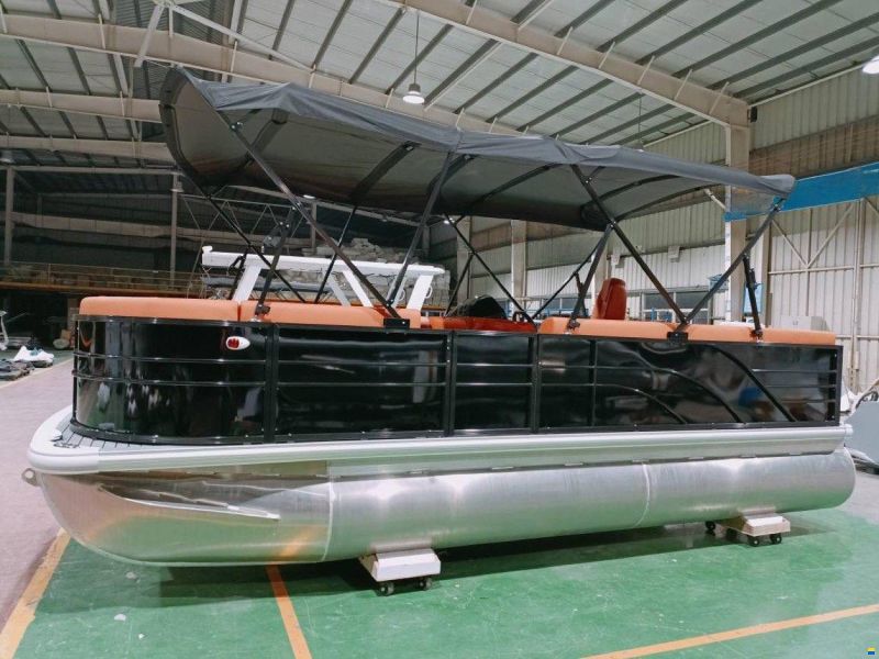 Oasis Barche Sagl Oasis - Relax 21