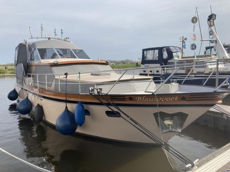 Valkkruiser 1200AK