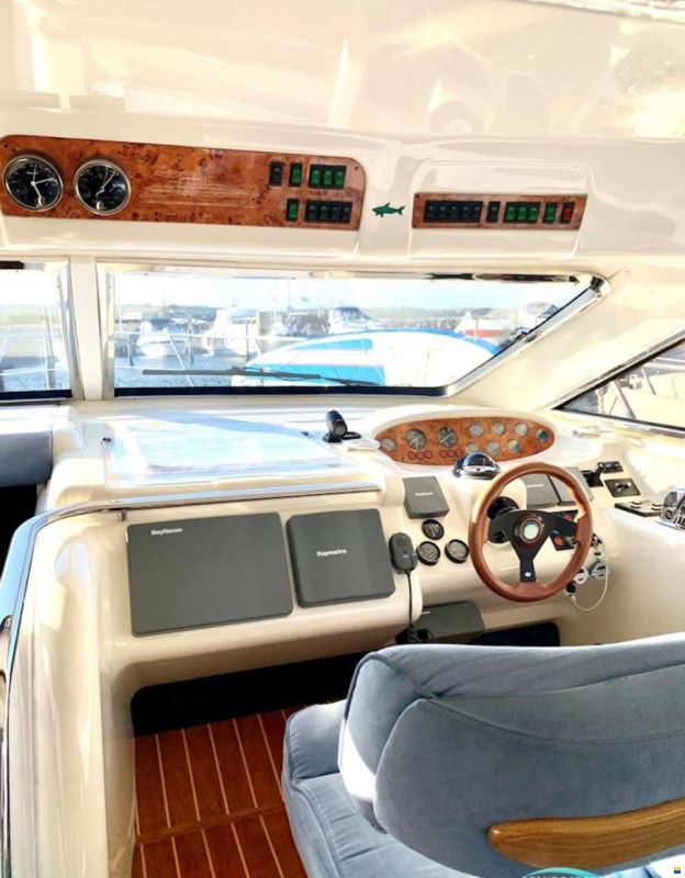 Sealine F44