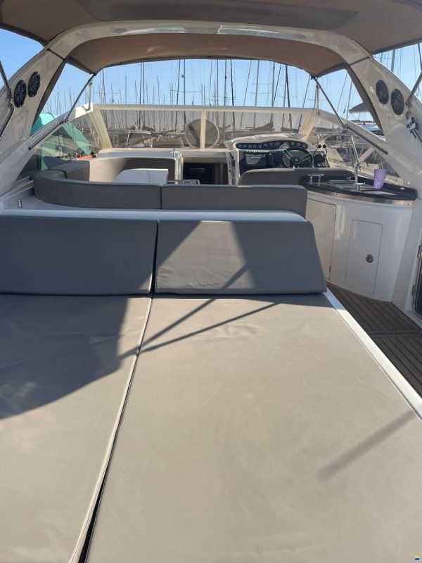 Princess V42