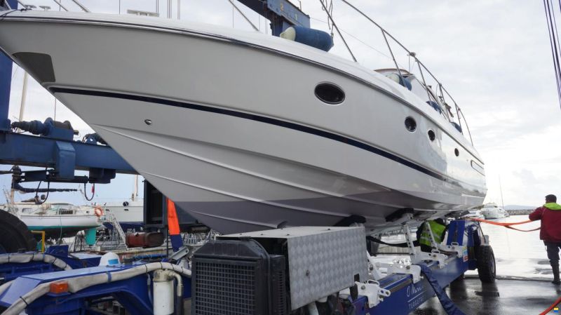 Princess V42