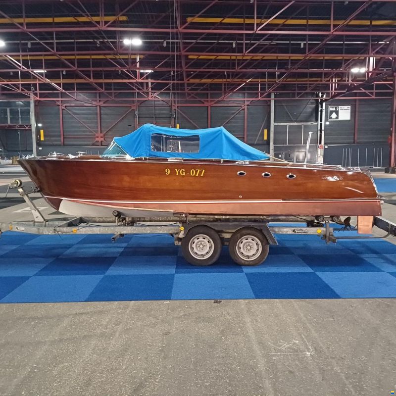 Swiss Craft Riviera Runabout