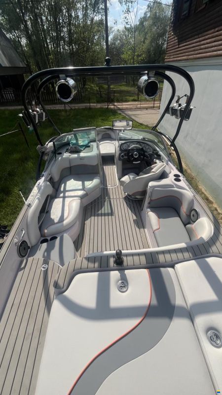 Correct Craft Super Air Nautique SV211