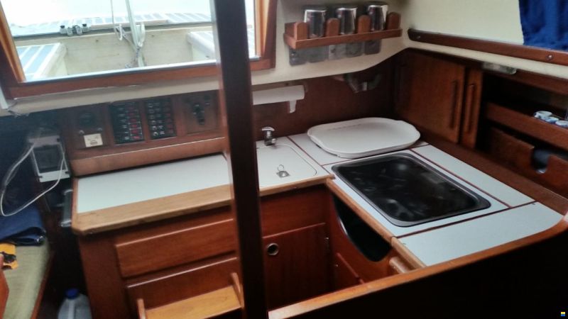 Hallberg-Rassy Mistress 32