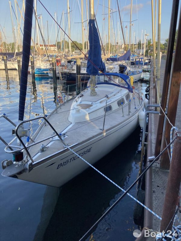 Hallberg-Rassy Mistress 32