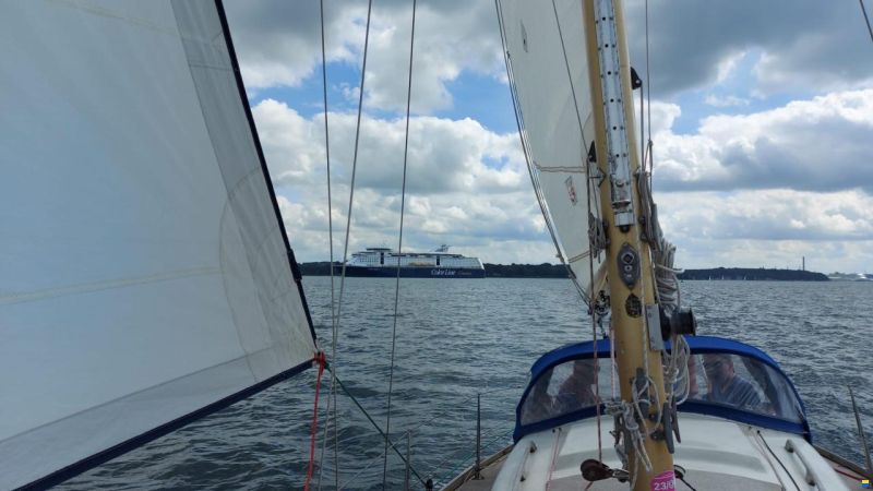 Hallberg-Rassy Mistress 32