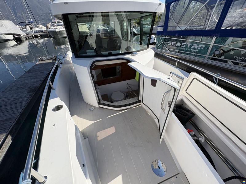 Axopar 28 Cabin
