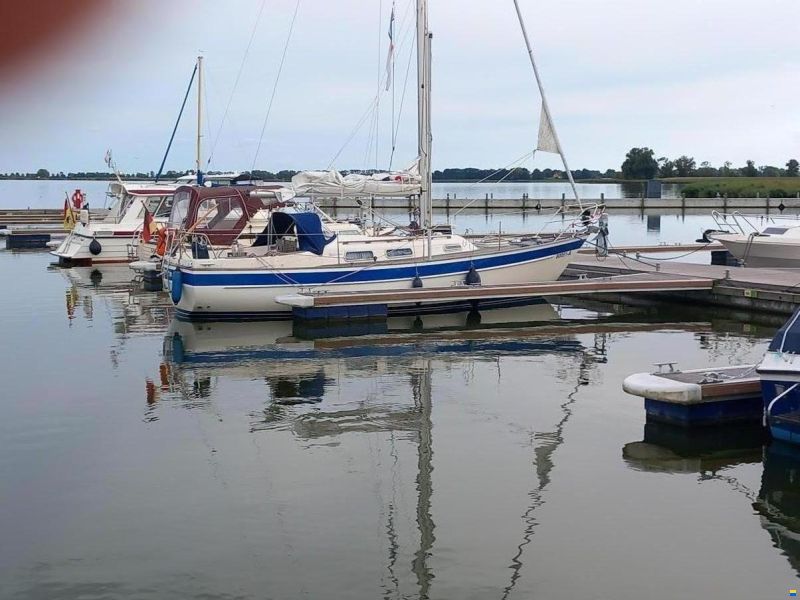 Hallberg-Rassy HR29