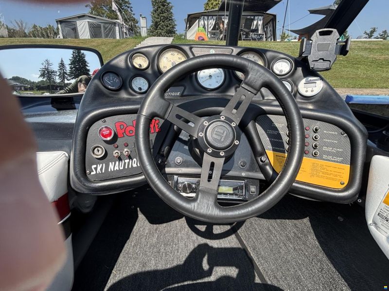 Correct Craft Ski Nautique 196
