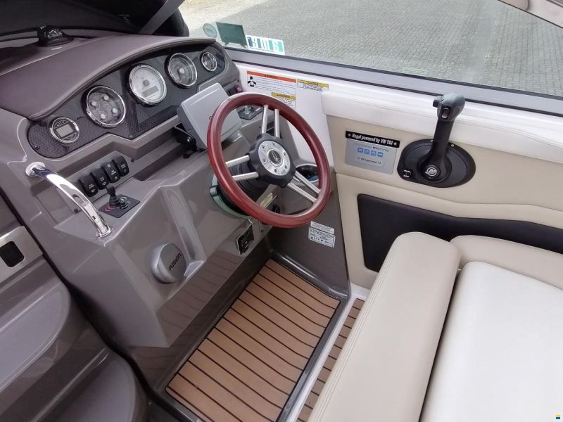 Regal Express 28