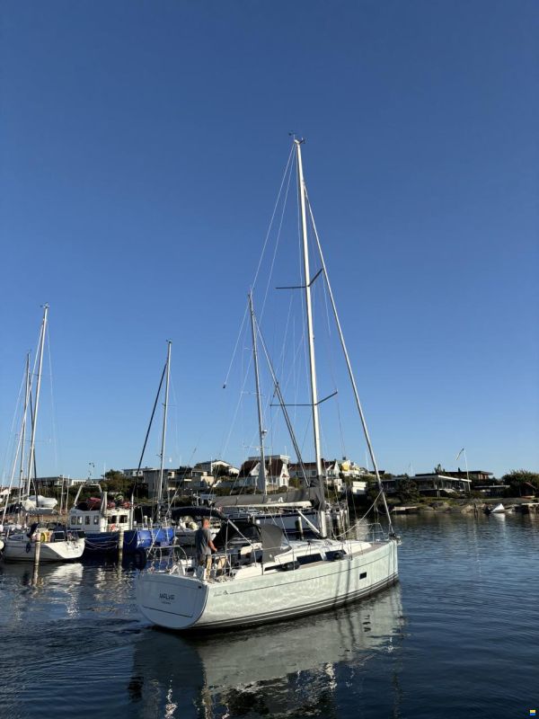 Hanse 348