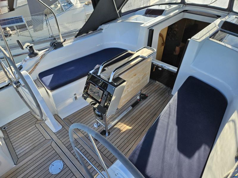 Hanse 348