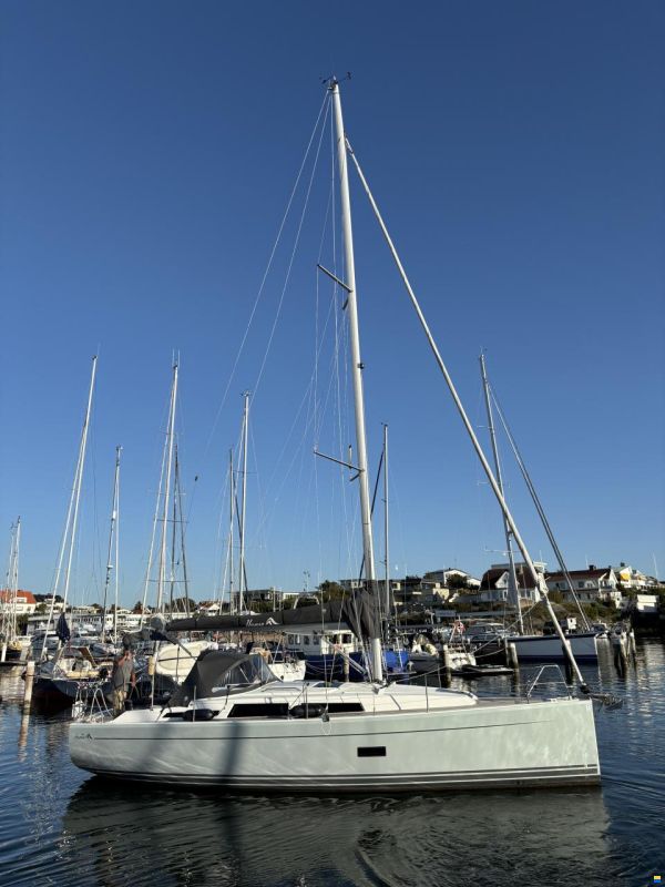 Hanse 348