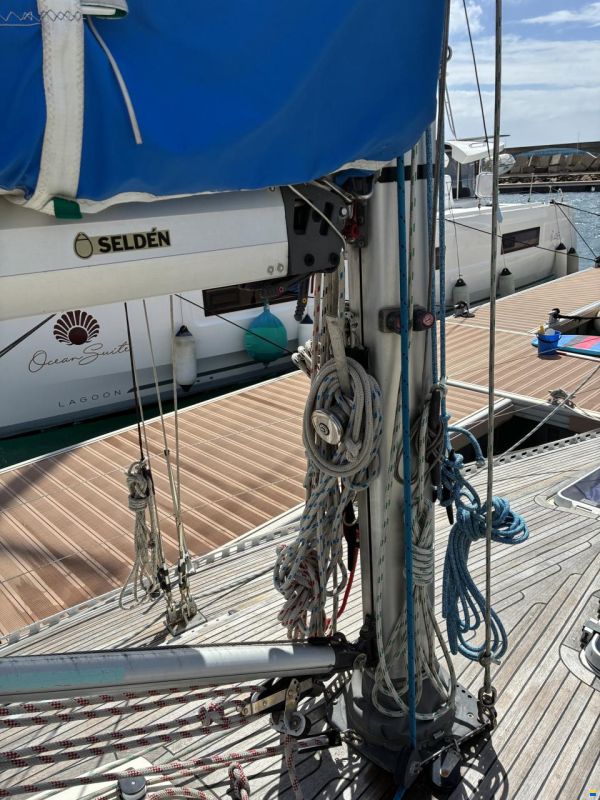 Sweden Yachts 340