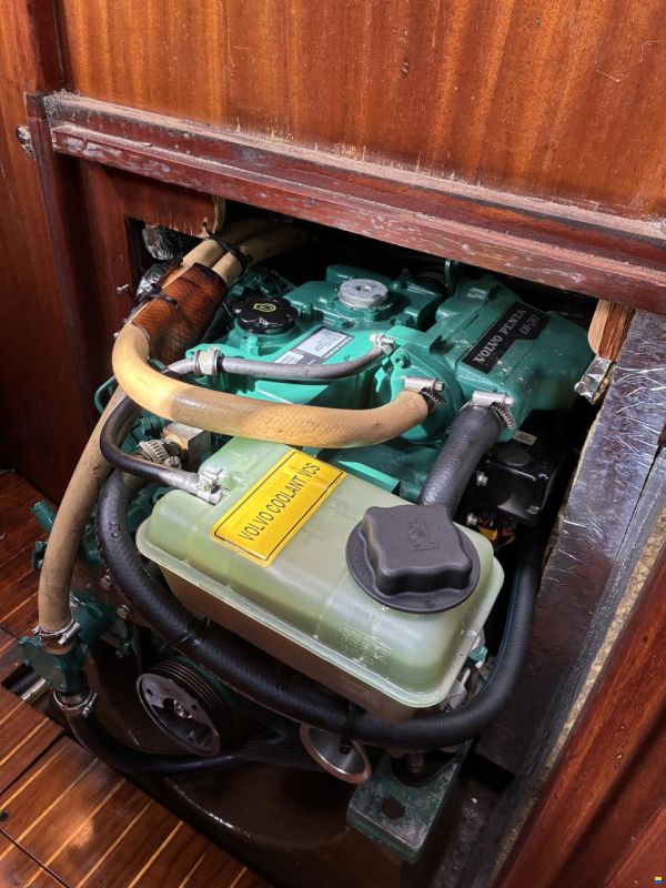 Sweden Yachts 340