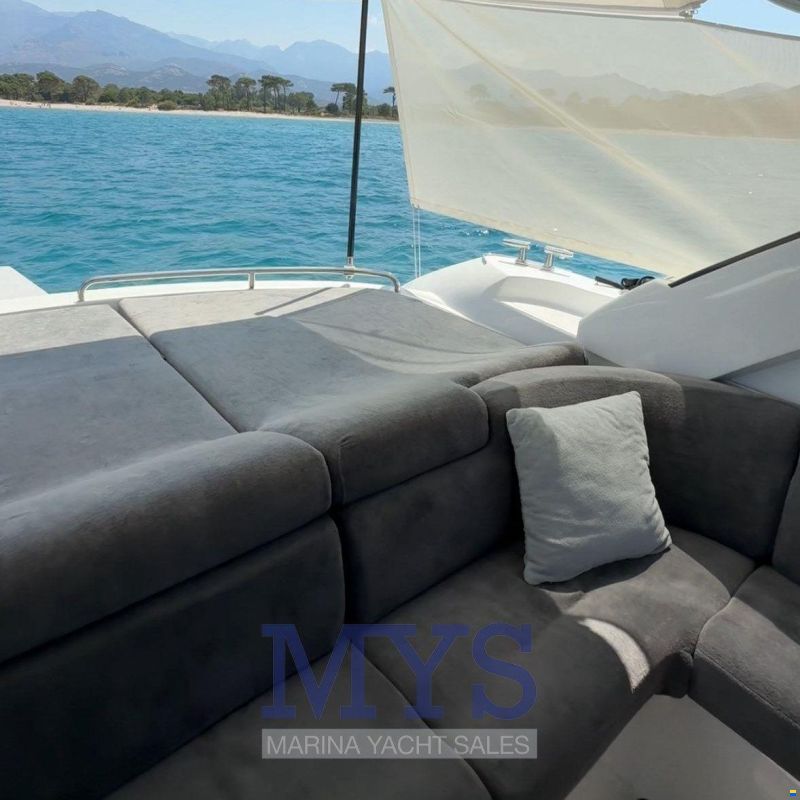 Pershing 50'