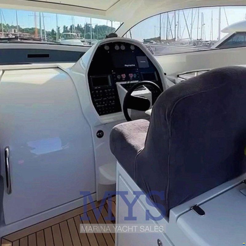 Pershing 50'