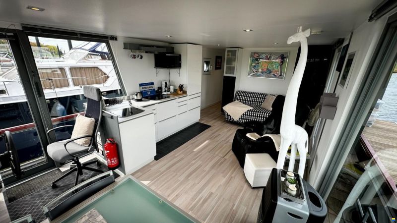 Hausboot Concorde II