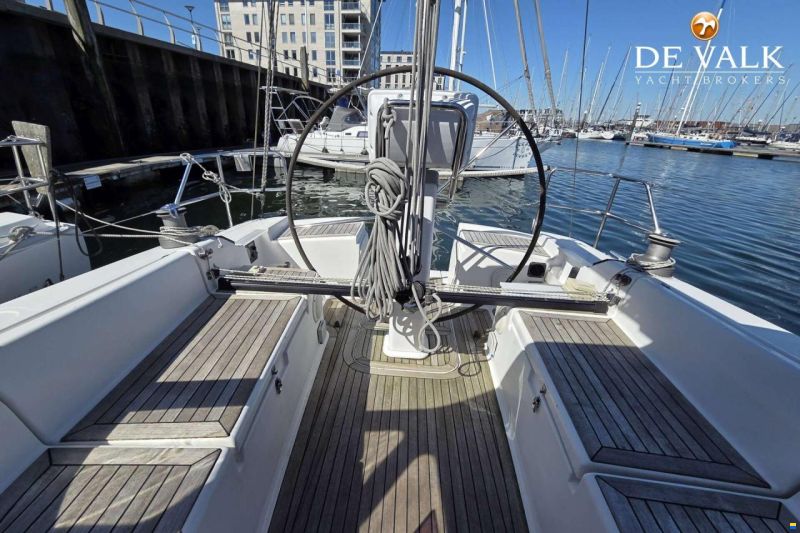 Hanse 370