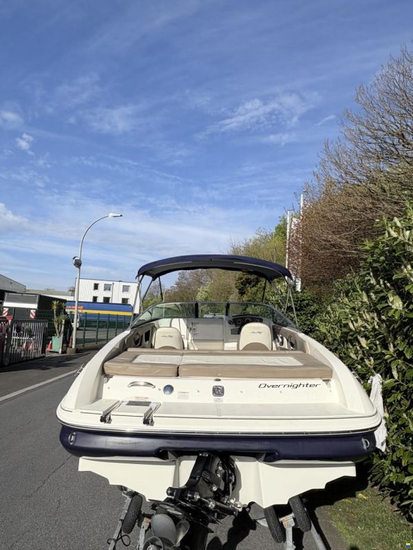 Sea Ray 210 Overnighter
