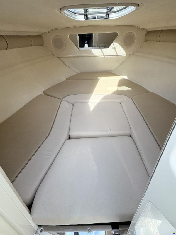 Sea Ray 210 Overnighter