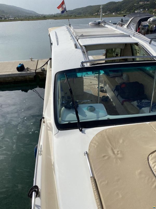 Custom 8.8 m Liveaboard Cruiser