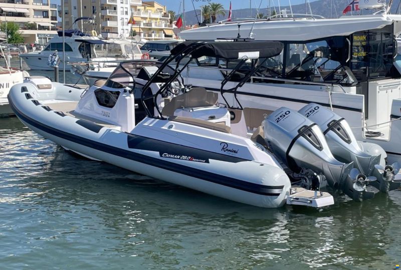 Ranieri Cayman 28.0 Executive