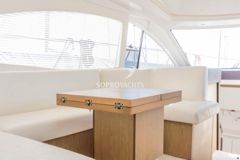Beneteau Flyer Gran Turismo 49