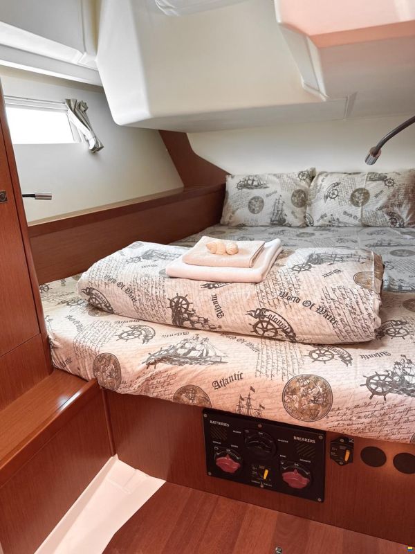 Beneteau Oceanis 45