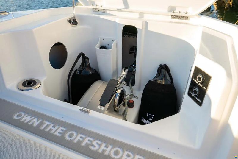 Wellcraft 28 T-Top