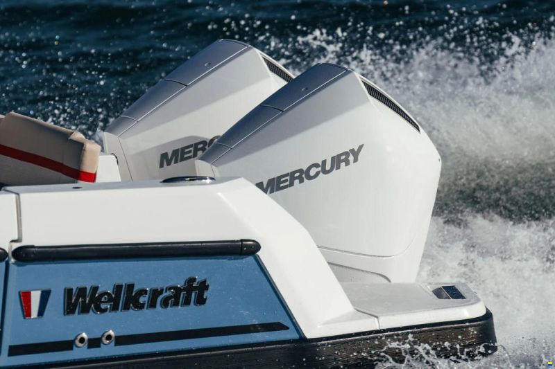 Wellcraft 28 T-Top