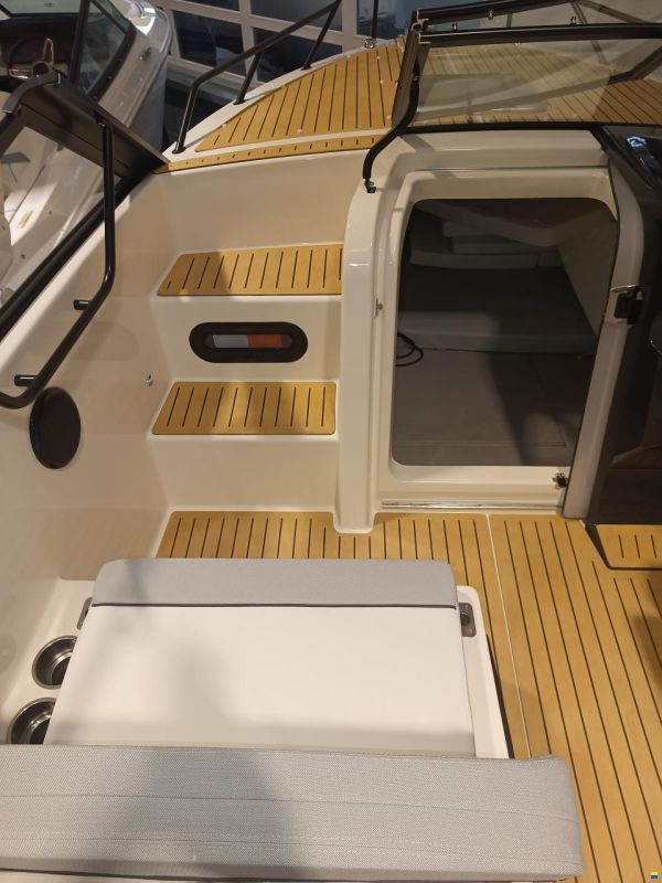 Quicksilver Activ 675 Cruiser